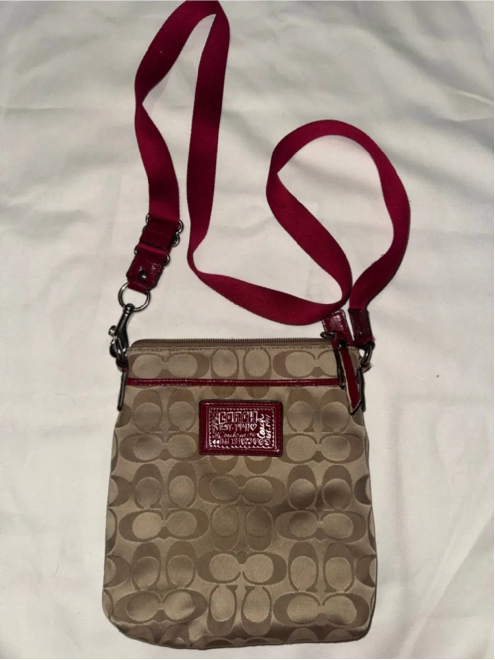Coach Signature File Bag Crossbody Khaki Red Patent Trim Y2K Mini Messenger